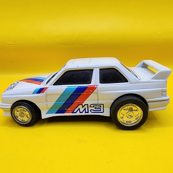 1988 Mattel BMW M3 Pullback Car Diecast - *Front Wheels Bent - Picture 2 of 9